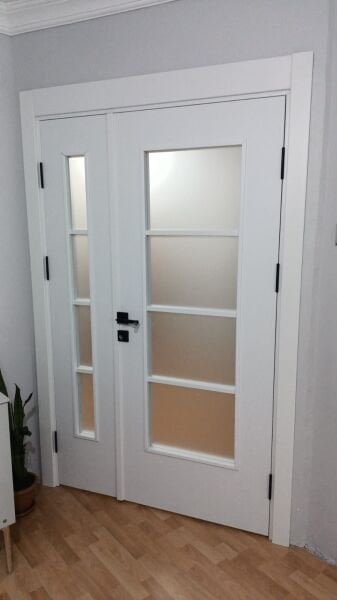 Melamin Kaplı Yavrulu  Camlı Oda Kapısı Beyaz